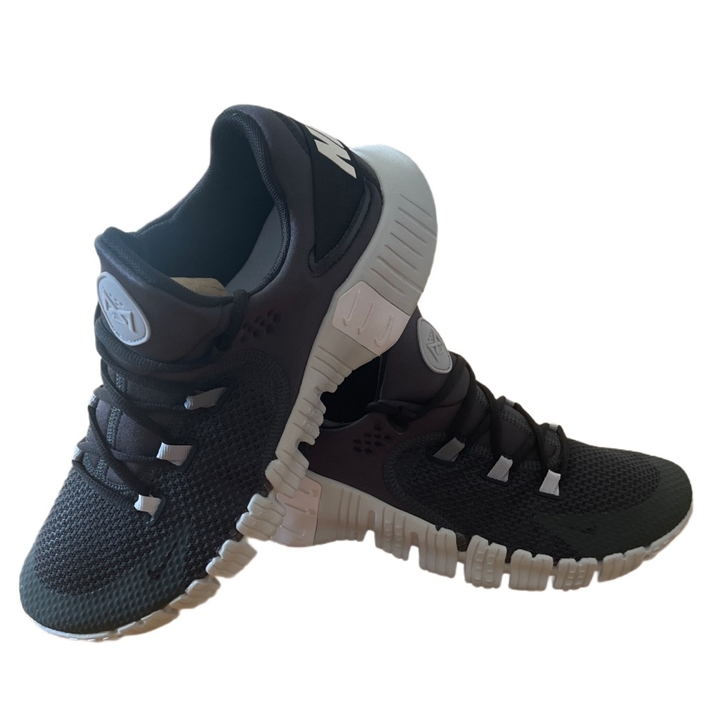 Nike METCON 4 EUC men’s size 11 White and Black Cross trainers